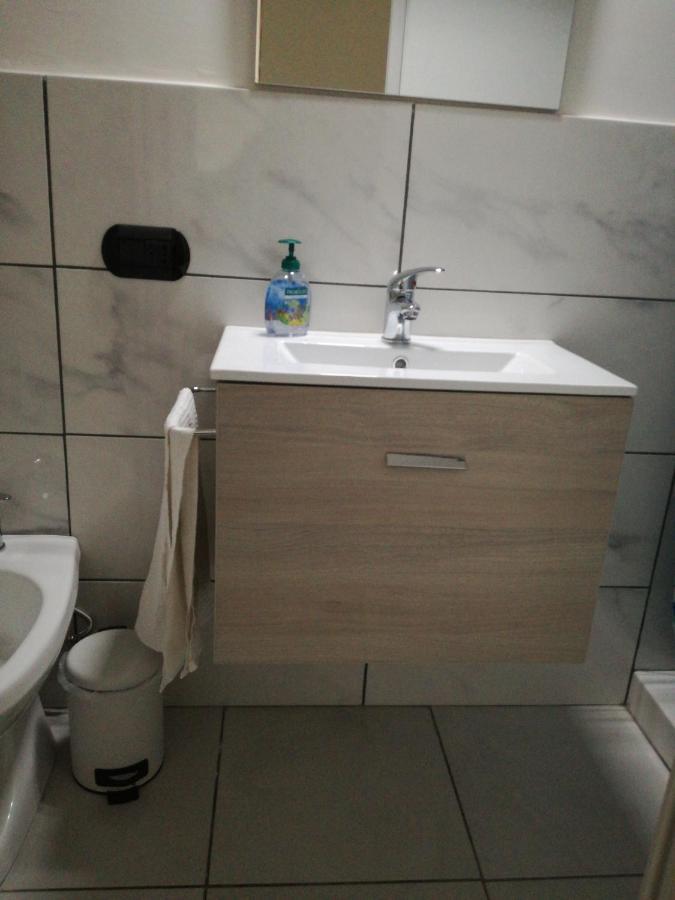 Hotel Stanza Azzurra à Sant'Egidio del Monte Albino Extérieur photo